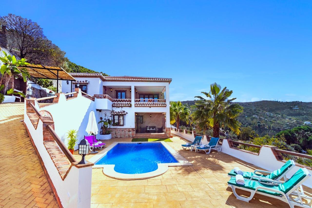 Holiday Home El Encinar Alcaucín エクステリア 写真