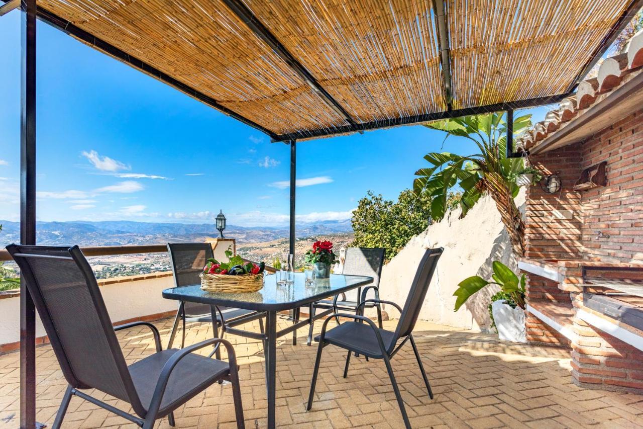 Holiday Home El Encinar Alcaucín エクステリア 写真