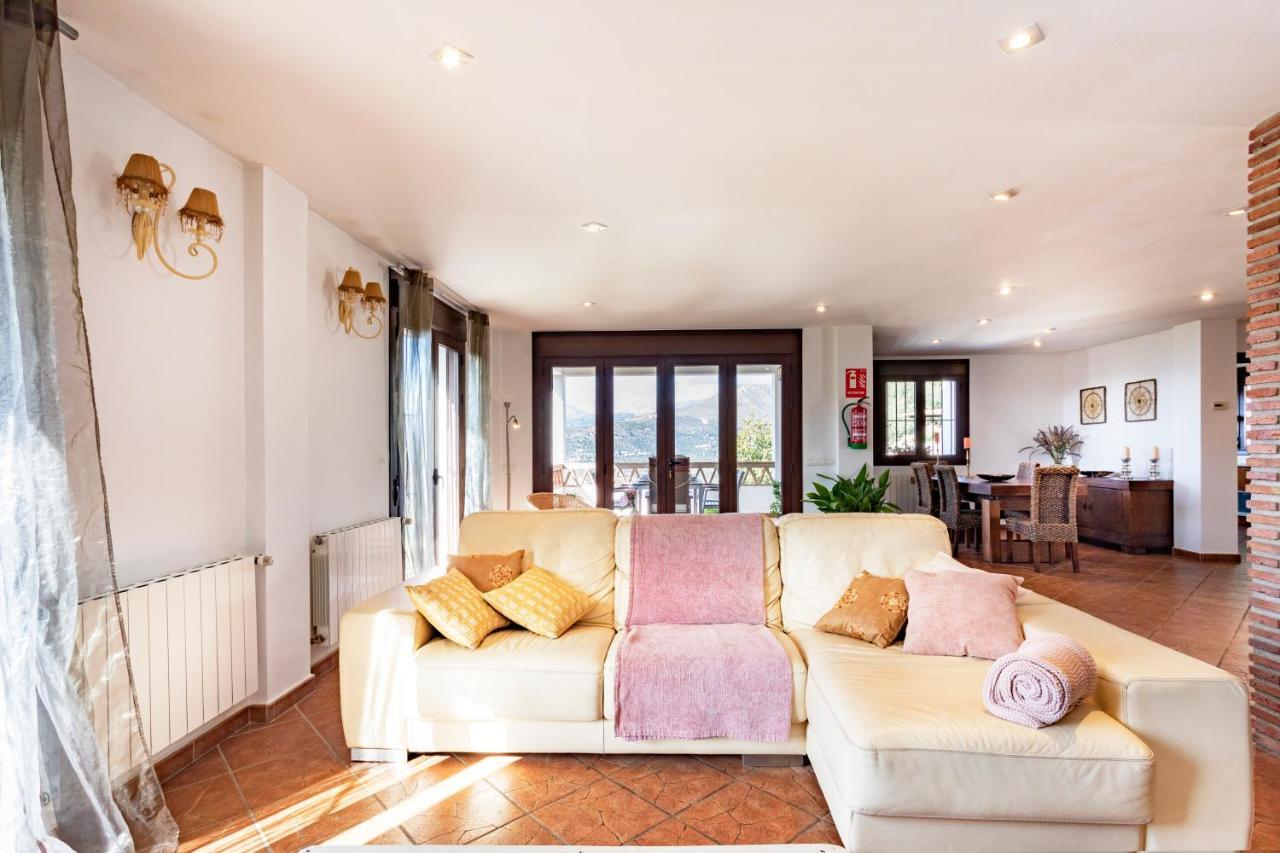 Holiday Home El Encinar Alcaucín エクステリア 写真