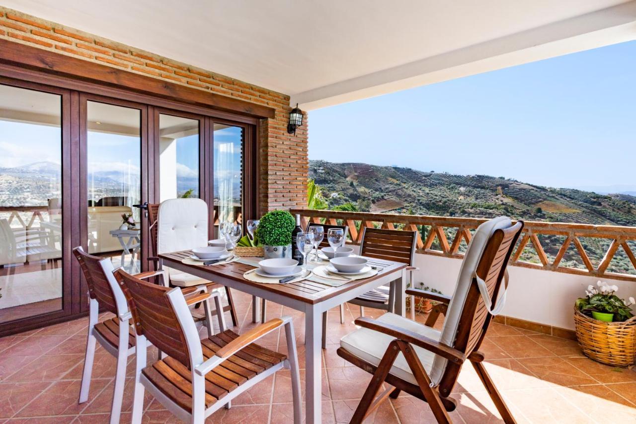 Holiday Home El Encinar Alcaucín エクステリア 写真